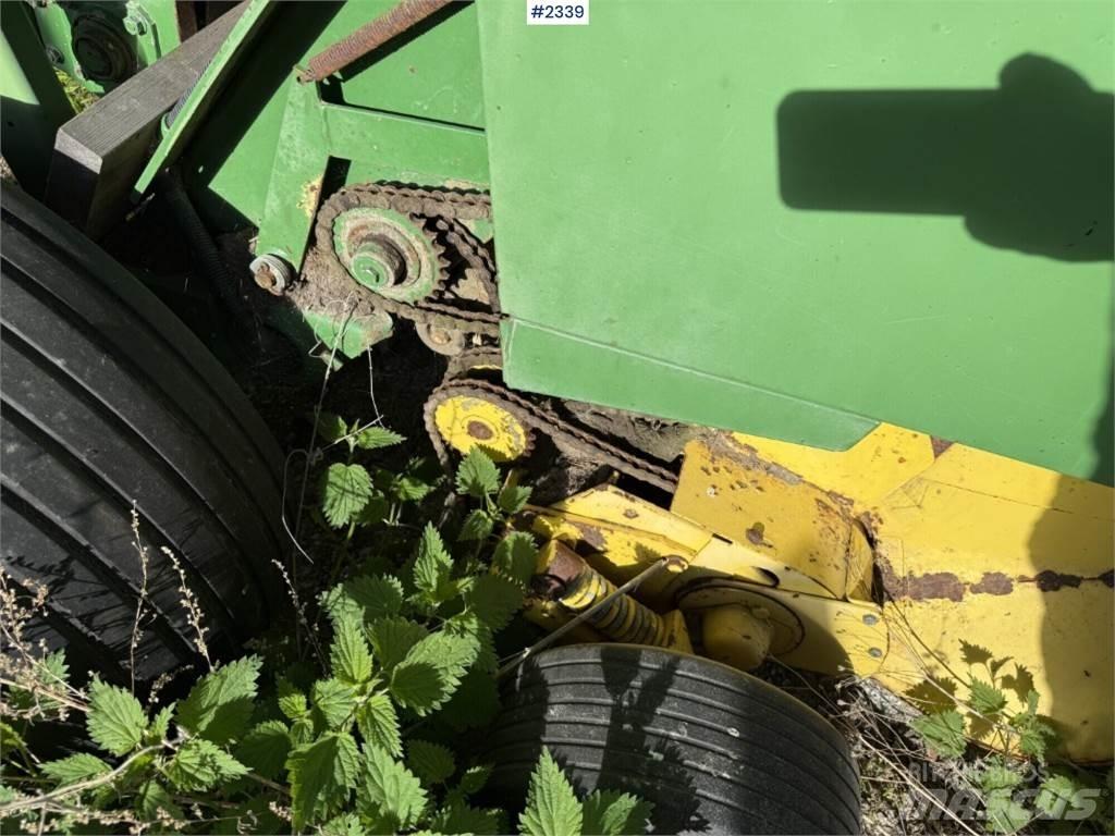 John Deere 550 Rundballenpressen
