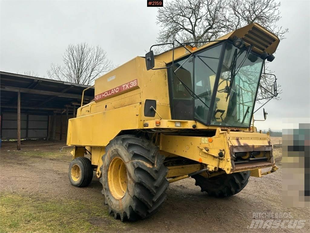 New Holland TX36 Mähdrescher