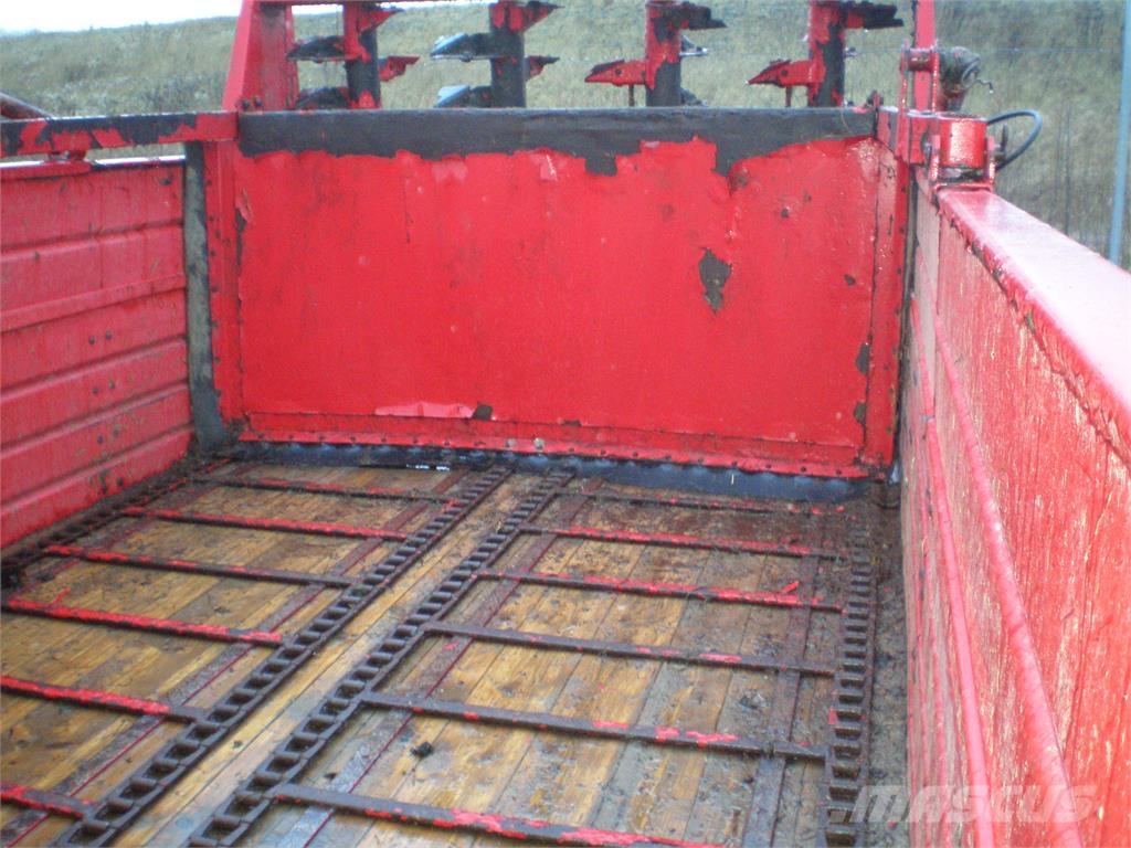 JF 9500 Düngemittelverteiler