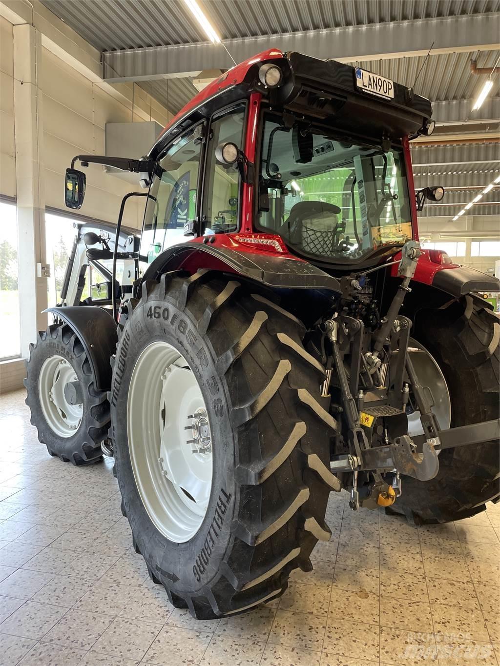 Valtra 135LH Traktoren