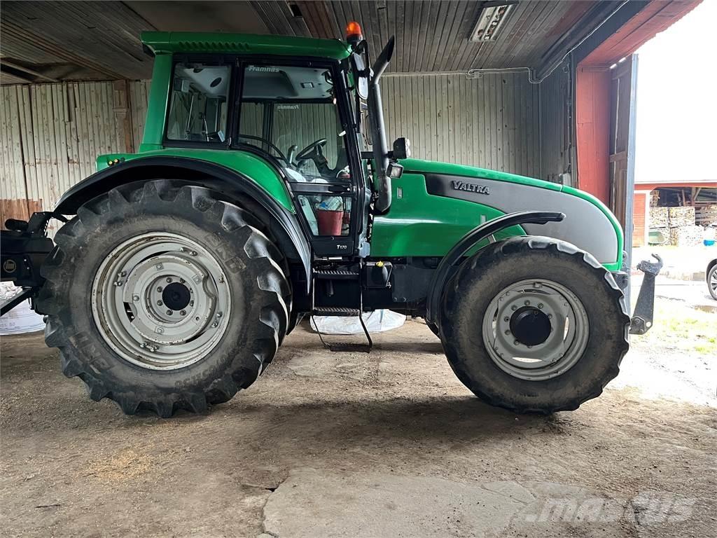 Valtra 170CH Traktoren
