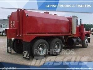 Mack R690ST Wassertanker
