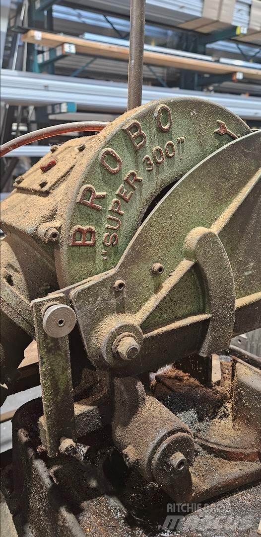  BROBO Super 300 Sonstige Baumaschinen