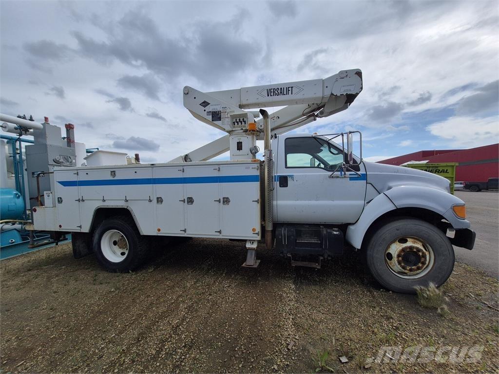 Ford F750 Andere Fahrzeuge