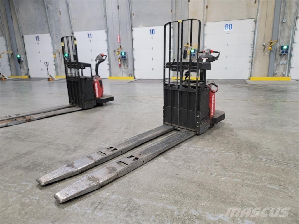 Raymond 8410 Sonstige Baumaschinen