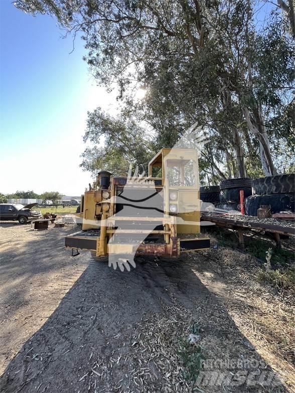 CAT 623B Schaber