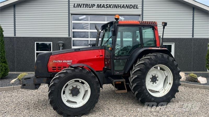 Valmet 8050 Traktoren