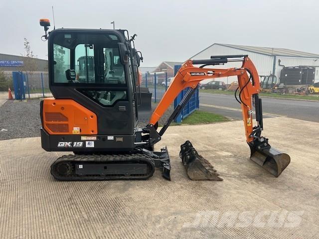 Develon DX19-7 Raupenbagger
