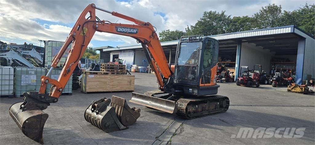 Doosan DX60R Raupenbagger