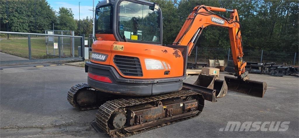 Doosan DX60R Raupenbagger
