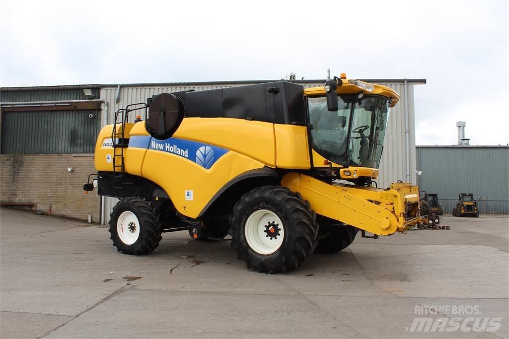 New Holland CX8040 Mähdrescher