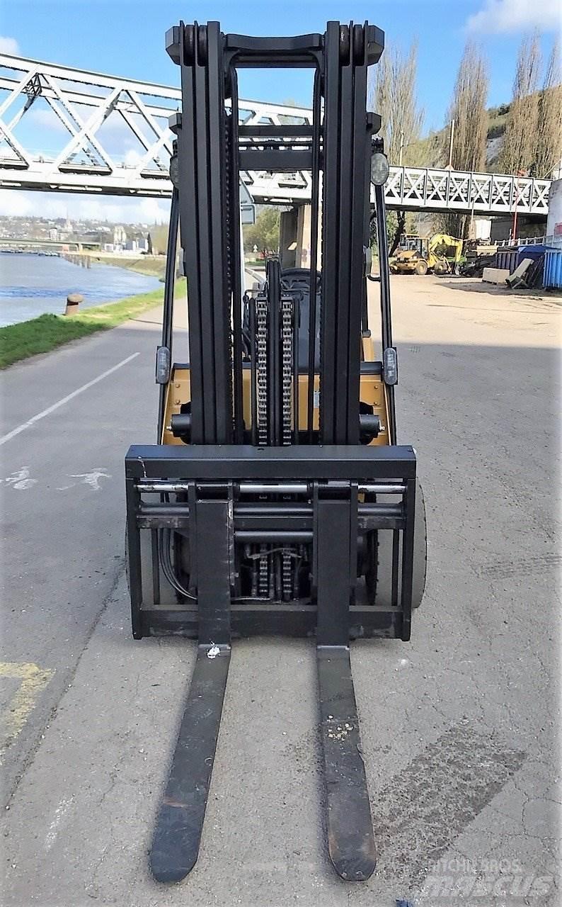 CAT GP30N Andere Gabelstapler