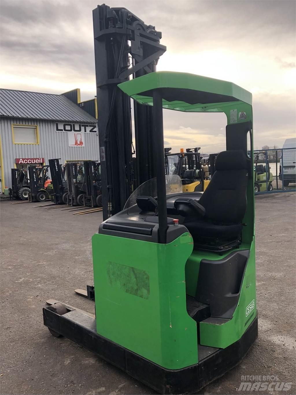 Cesab RRB2 Schubmaststapler