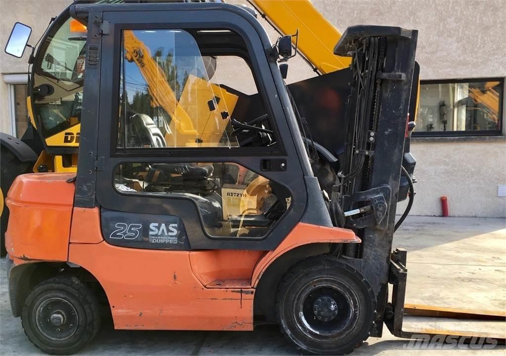 Toyota 7FD25 Andere Gabelstapler
