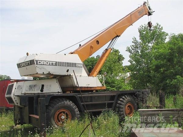 Drott 2500 All-Terrain-Krane