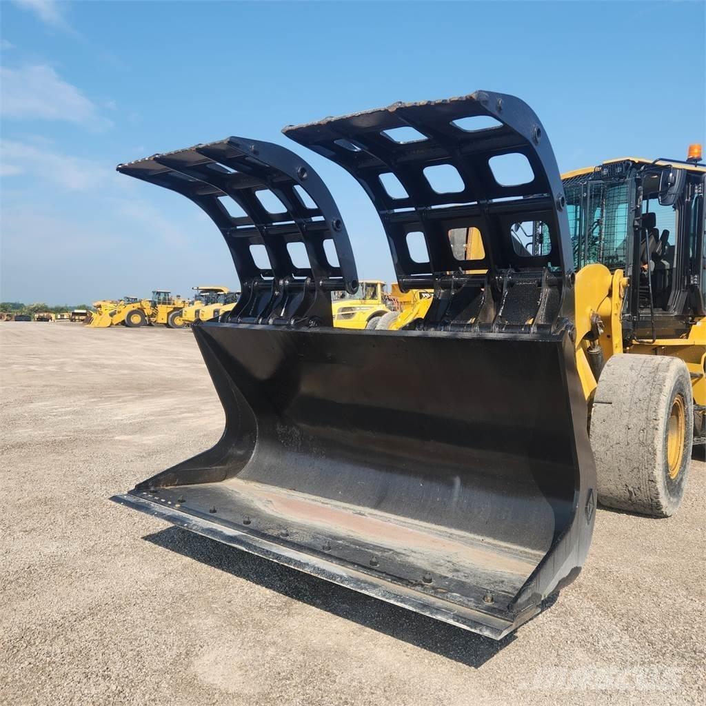 CAT 938M Radlader