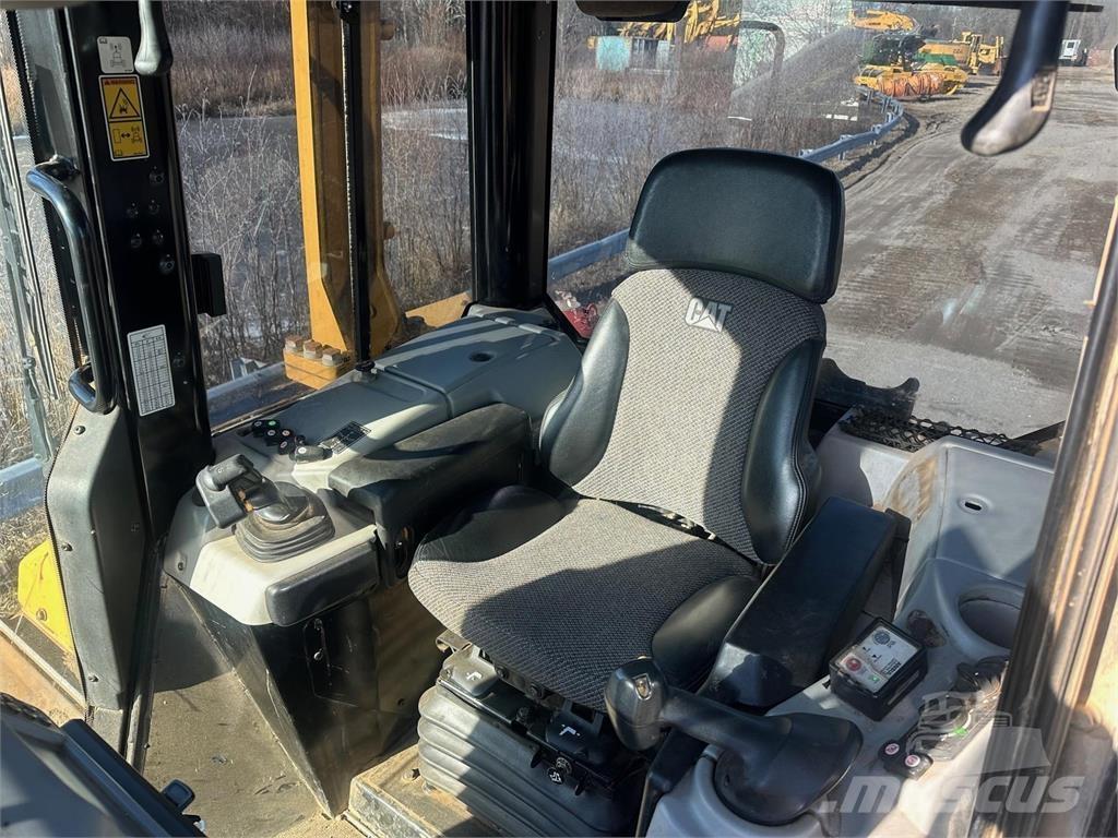 CAT D6N LGP Bulldozer