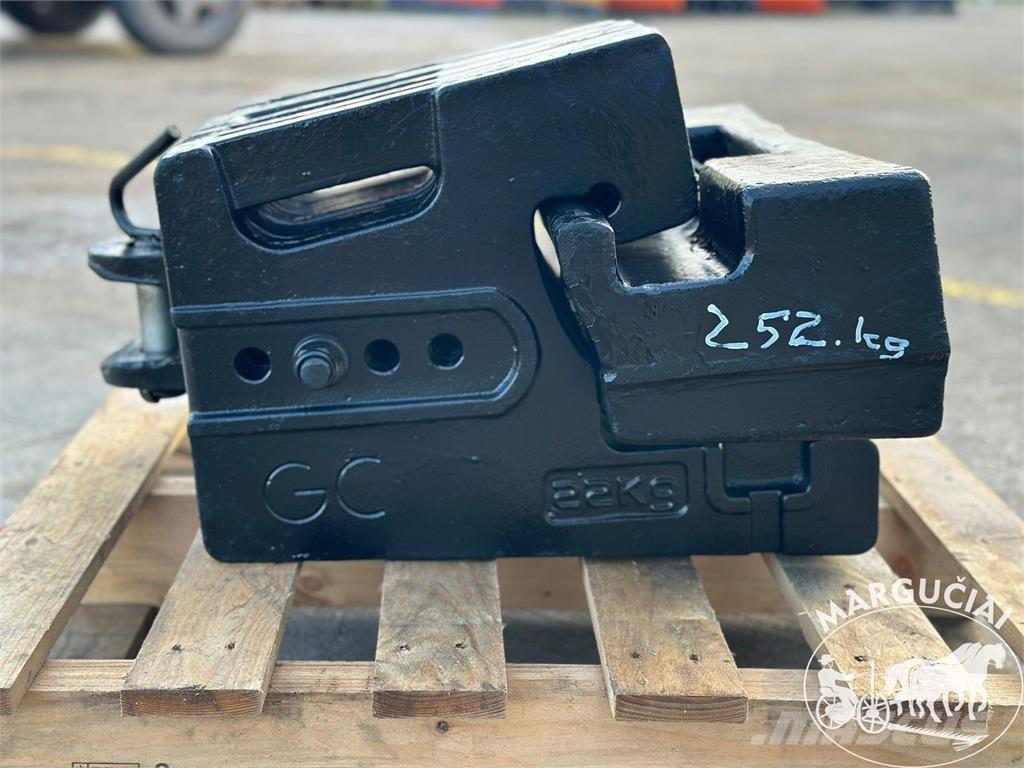 Farmtrac 252 kg. Sonstige Landmaschinen