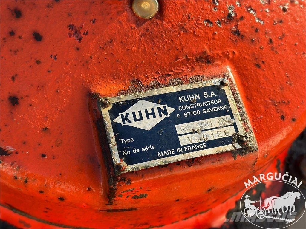 Kuhn GA 300 GM, 3 m. Sonstige Landmaschinen