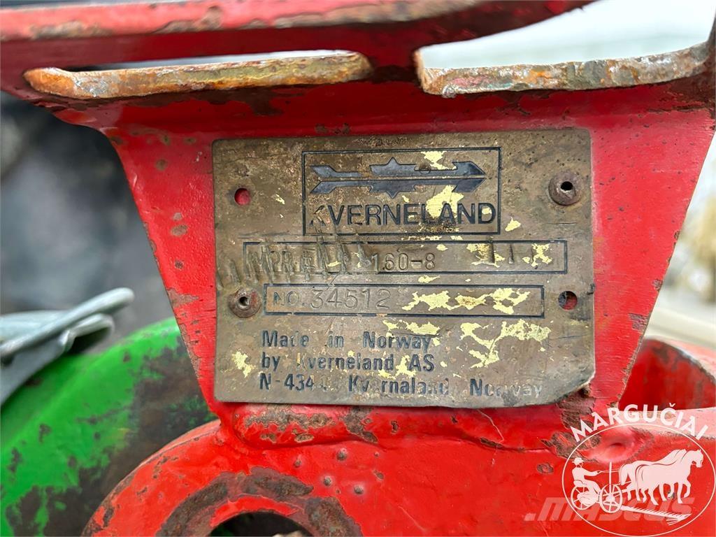 Kverneland 4 korpusų Sonstige Landmaschinen