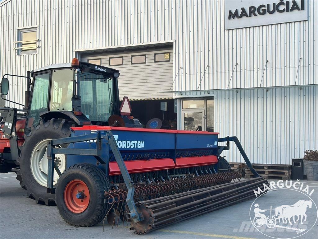 Nordsten CLF 400, 4 m. Sonstige Landmaschinen