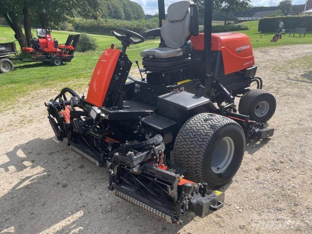 Jacobsen FAIRWAY 250 Reitermäher