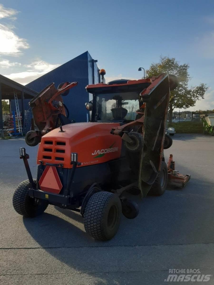 Jacobsen HR 9016 Reitermäher