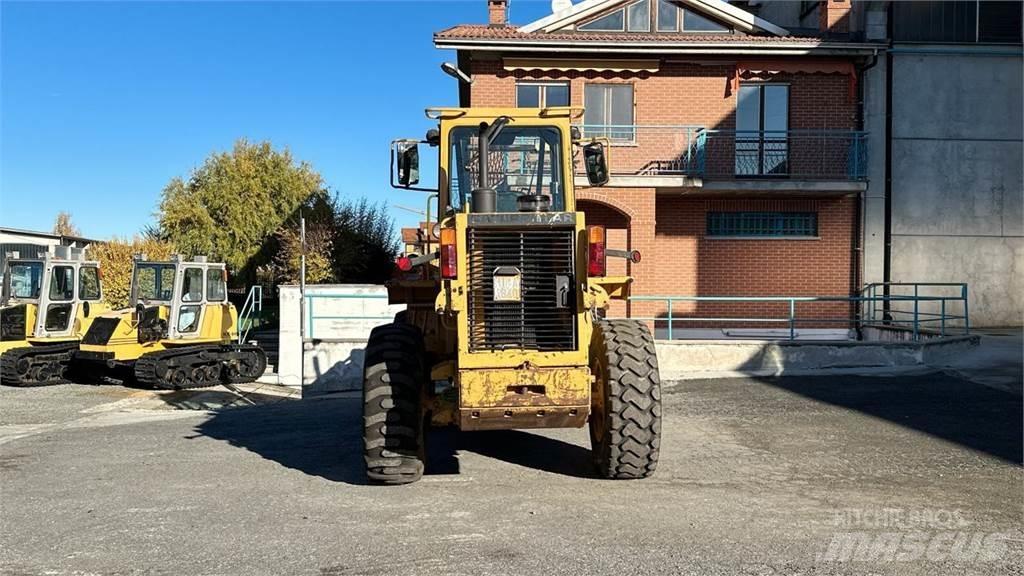 CAT 916 Radlader