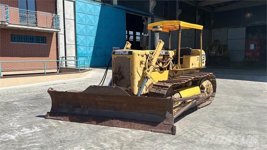 CAT D4D Bulldozer