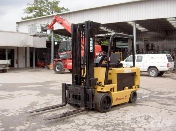 CAT M100D Elektrostapler