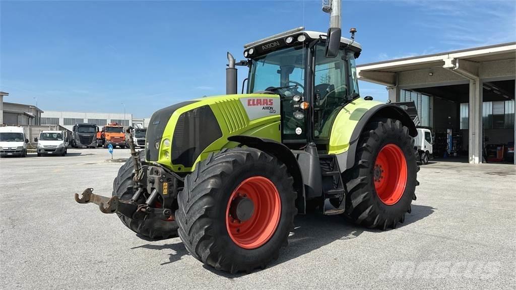 CLAAS AXION 810 4X4 Schneeschilde und -pflüge