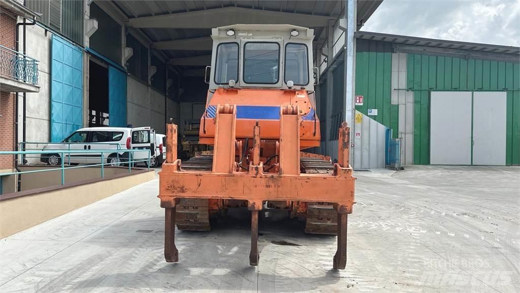 Fiat-Hitachi FD20 Bulldozer
