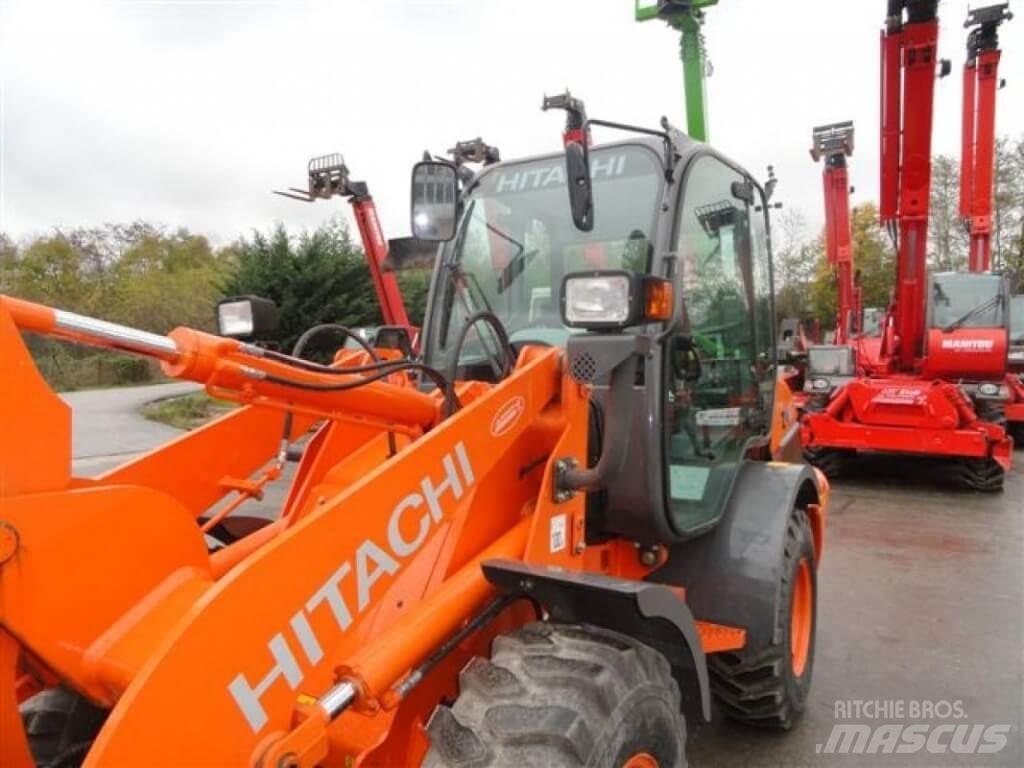 Hitachi ZW 65 Schneeschilde und -pflüge