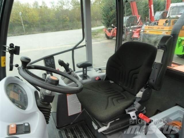 Hitachi ZW65 Radlader