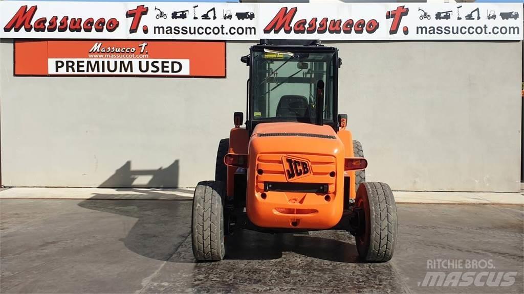 JCB 940 4x2 Geländestapler