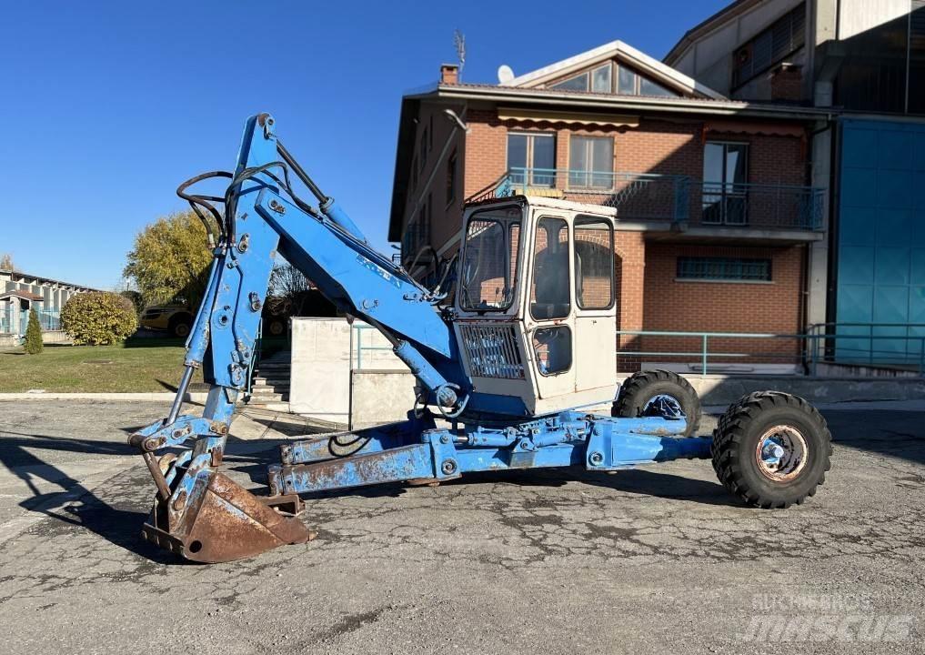  Kamo 3CX Forstbagger