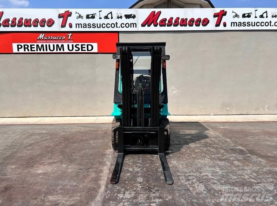Mitsubishi FD25K Dieselstapler