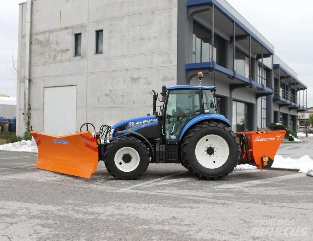 New Holland T5.115 Schneeschilde und -pflüge
