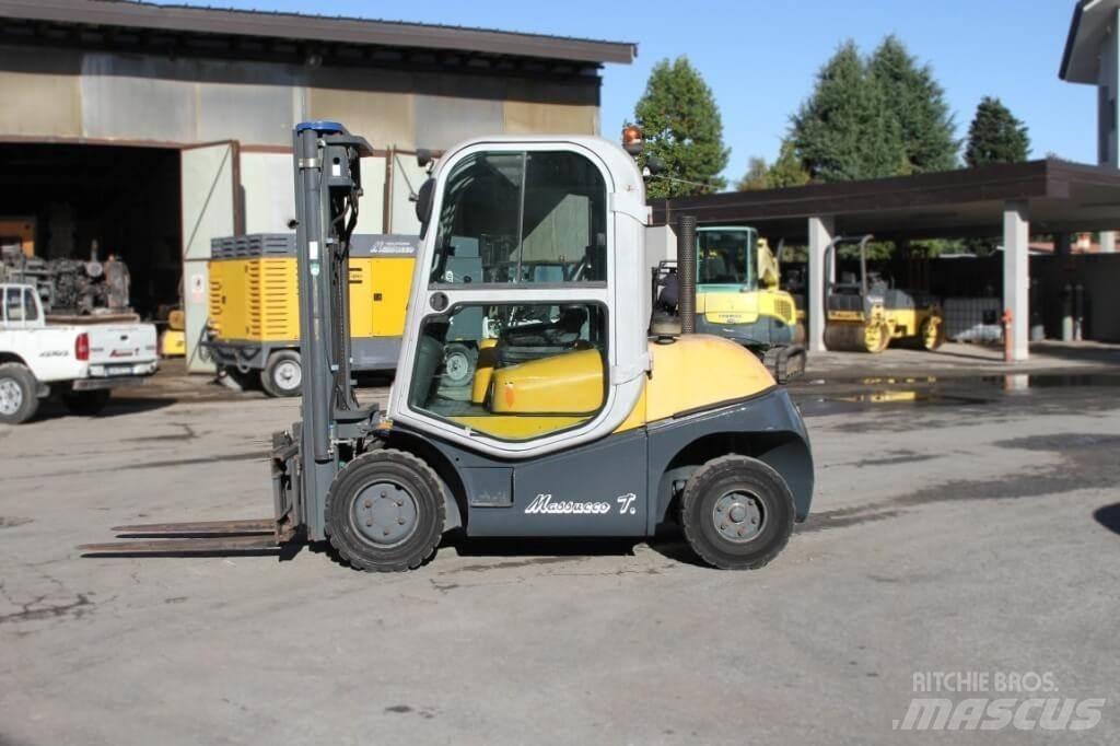 Nuova Detas SHR 40 Dieselstapler