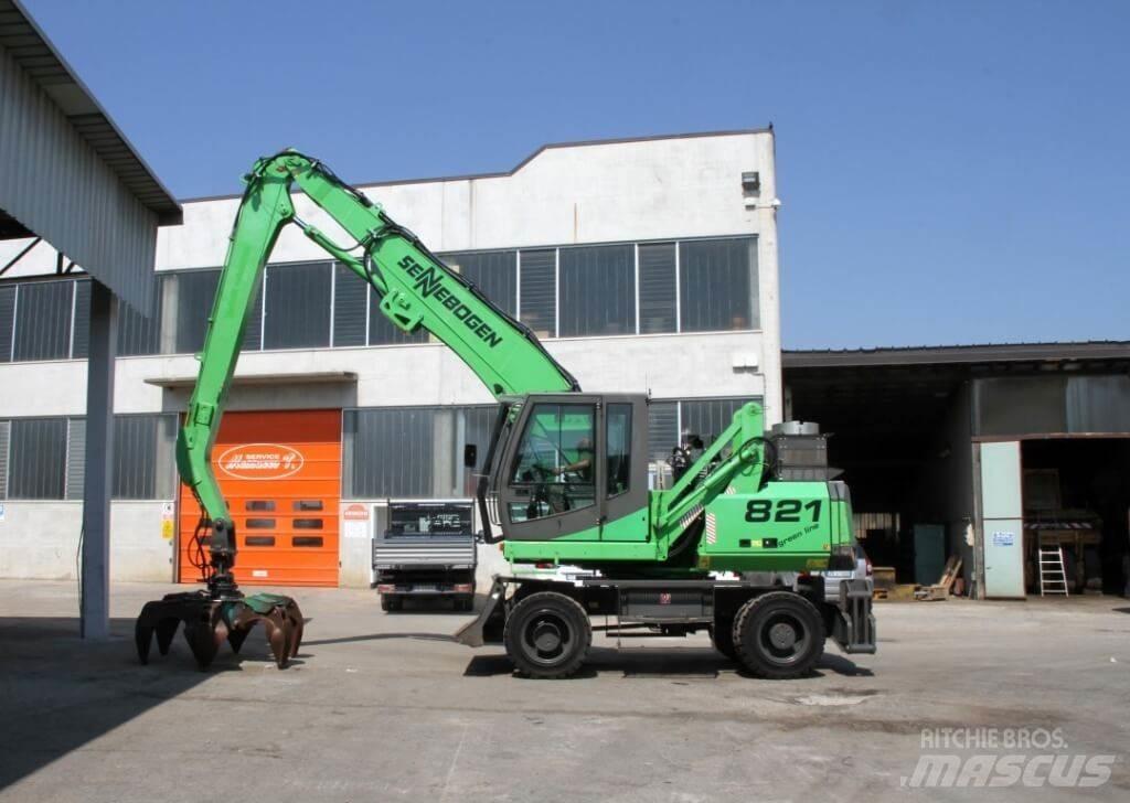 Sennebogen 821 Mobilbagger