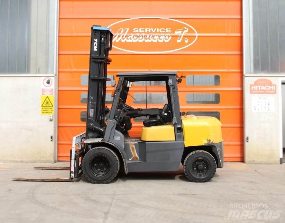 TCM FD40T2 Dieselstapler