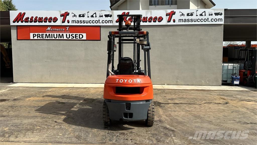 Toyota 02-7FD30 Dieselstapler