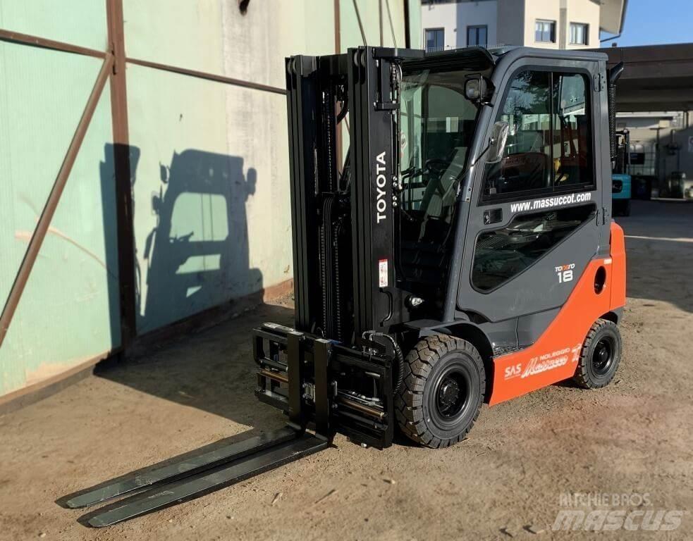 Toyota 02-8FDF18 Dieselstapler