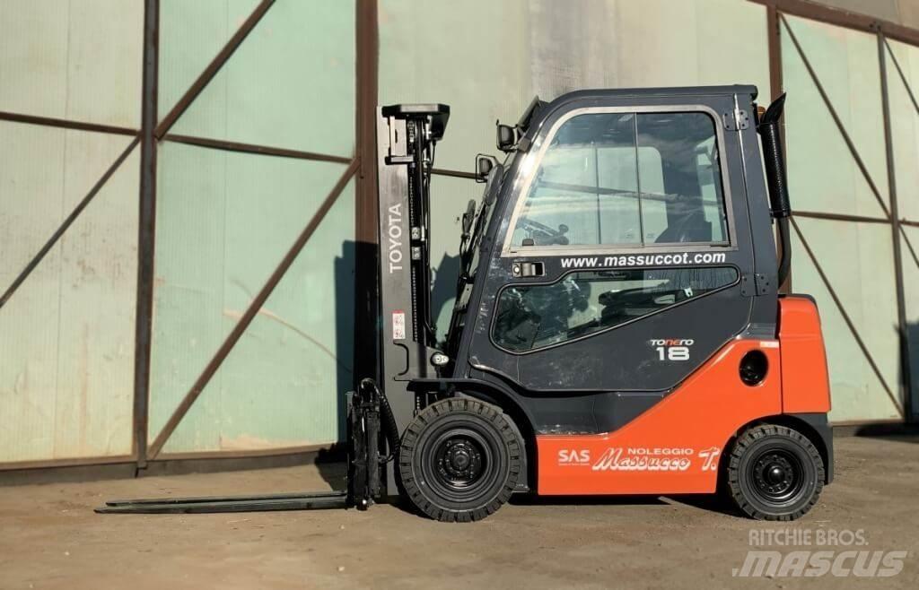 Toyota 02-8FDF18 Dieselstapler