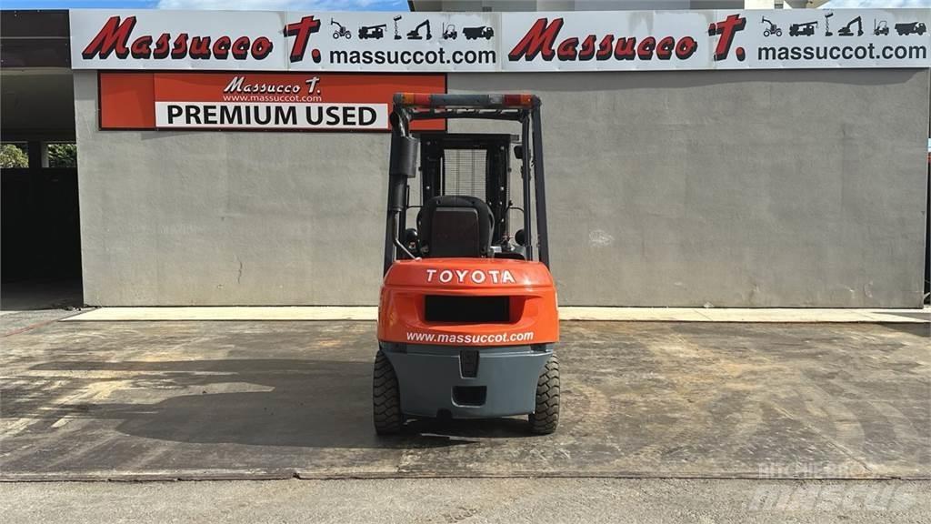 Toyota 62-7FDF25 Dieselstapler