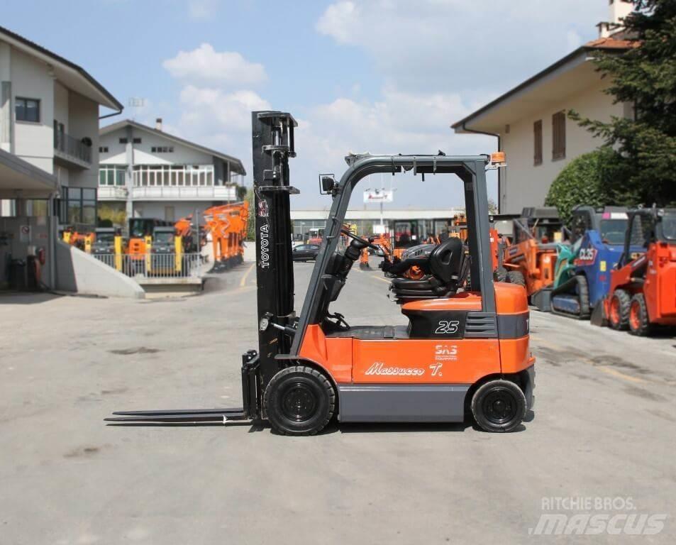 Toyota 7FBMF25 Elektrostapler