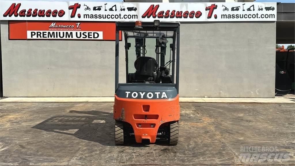 Toyota 8FBMT25 Elektrostapler