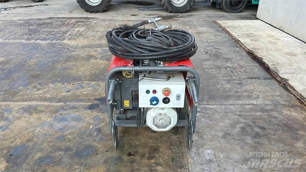Wacker Neuson HPU8 Lichtmasten
