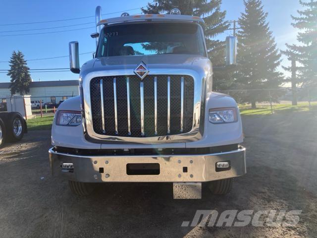 International HX Sattelzugmaschinen