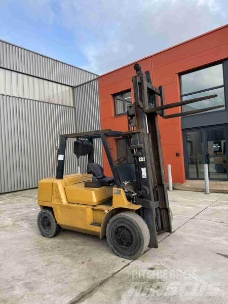 CAT DP40KL Andere Gabelstapler